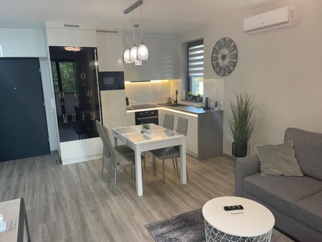 Apartament Agnes Szczecin Pomorzany ภายนอก รูปภาพ